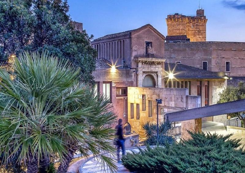 Le Tre Stelle Hotel Cagliari Ngoại thất bức ảnh
