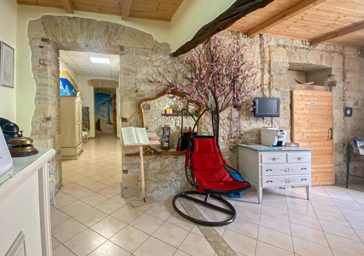 Le Tre Stelle Hotel Cagliari Ngoại thất bức ảnh