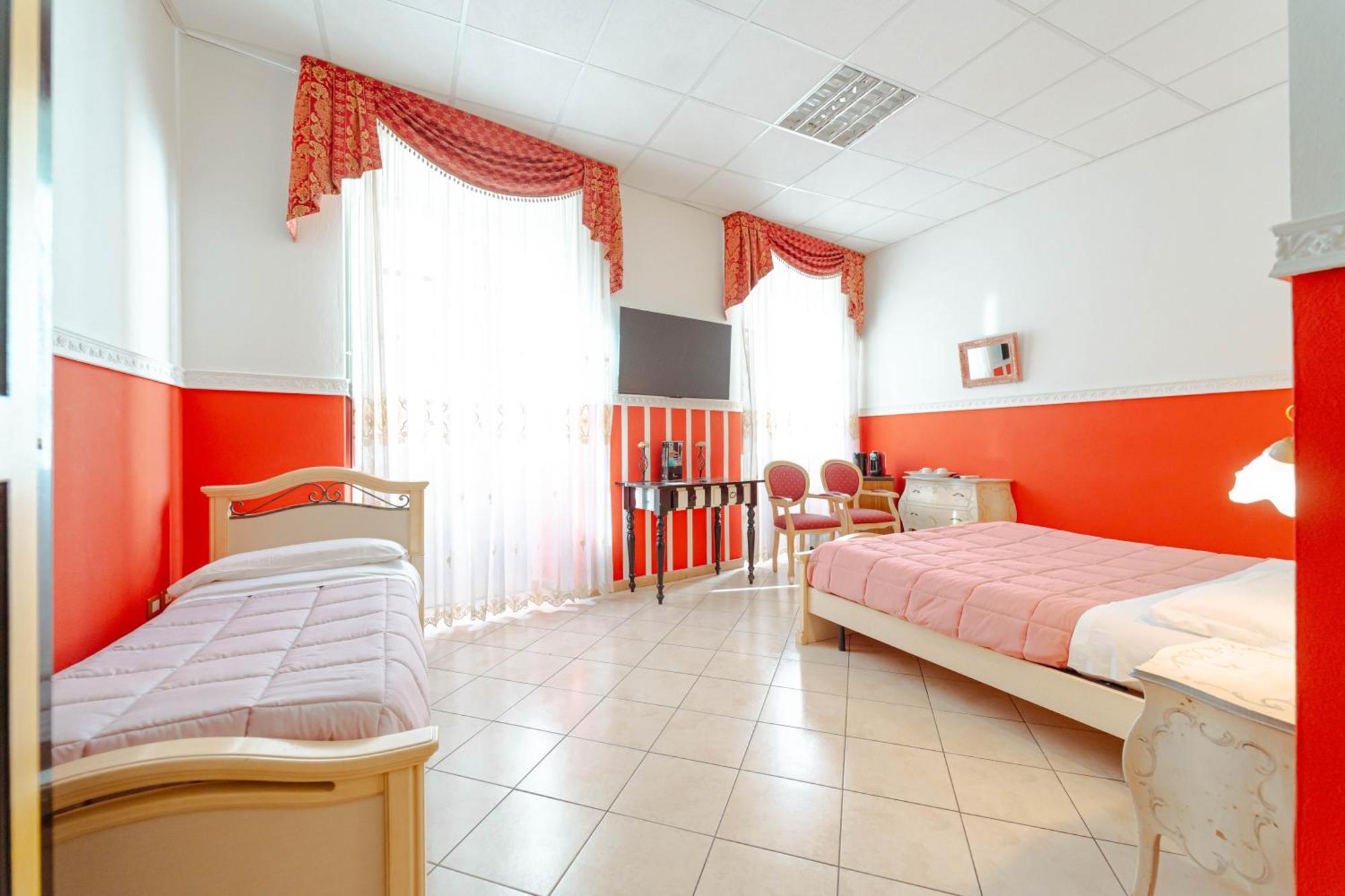 Le Tre Stelle Hotel Cagliari Ngoại thất bức ảnh