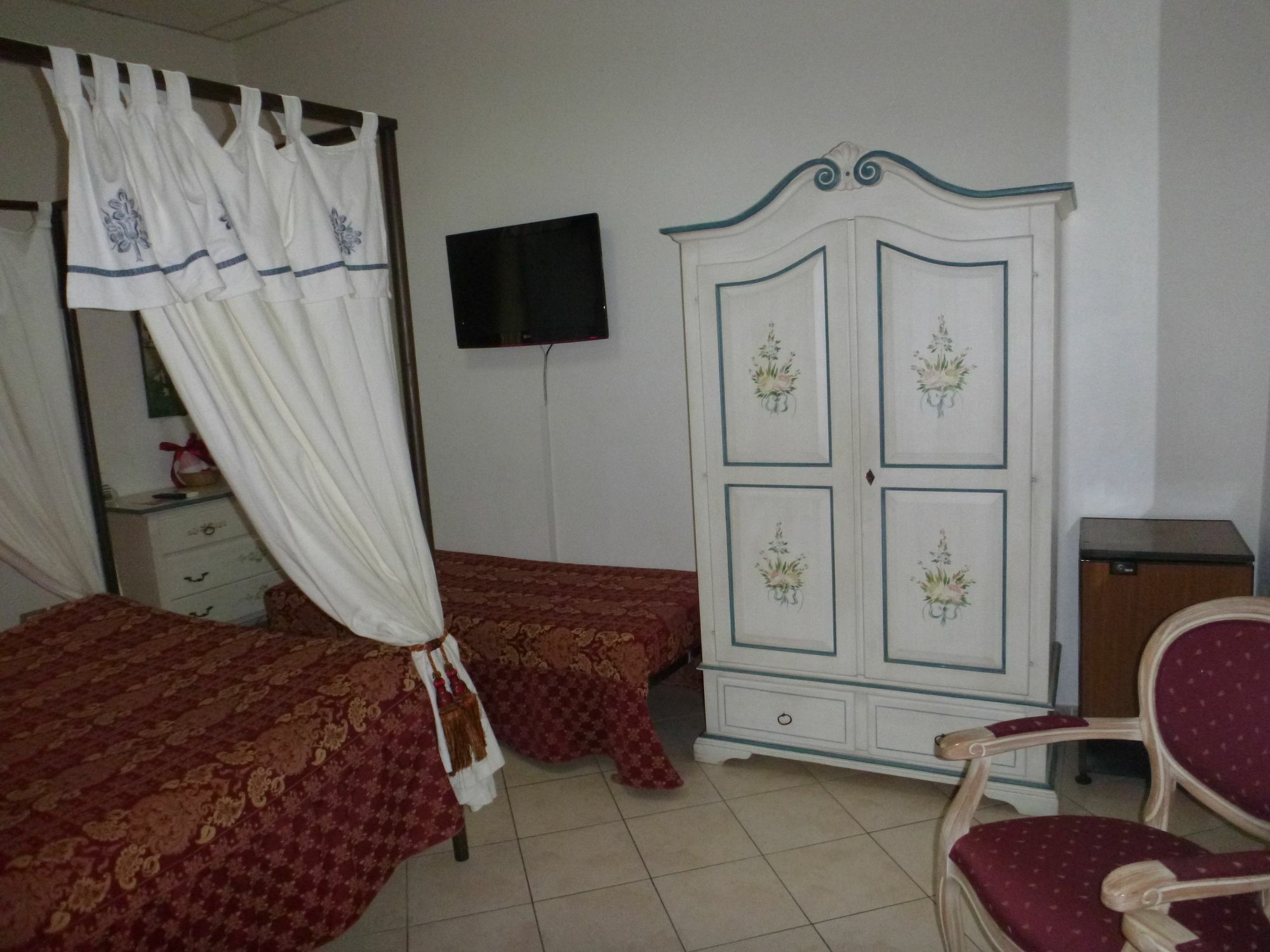 Le Tre Stelle Hotel Cagliari Ngoại thất bức ảnh